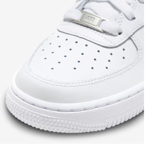 Nike Air Force 1 LE Infantil "Total White"